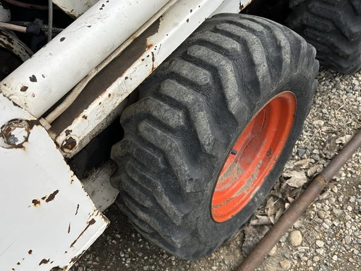 bobcat-371-image-17