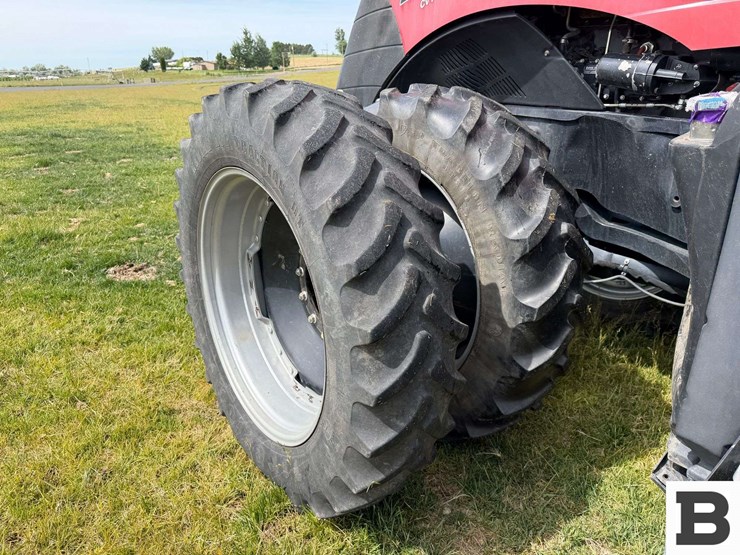 2014-case-ih-magnum-260-cvt-image-23