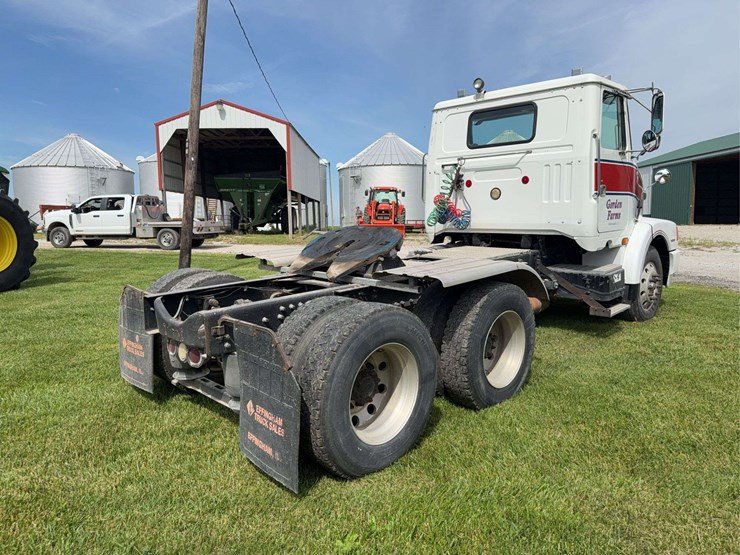 1996-cummins-m11-image-9