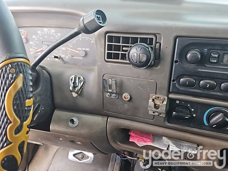 2000-ford-f450-image-22