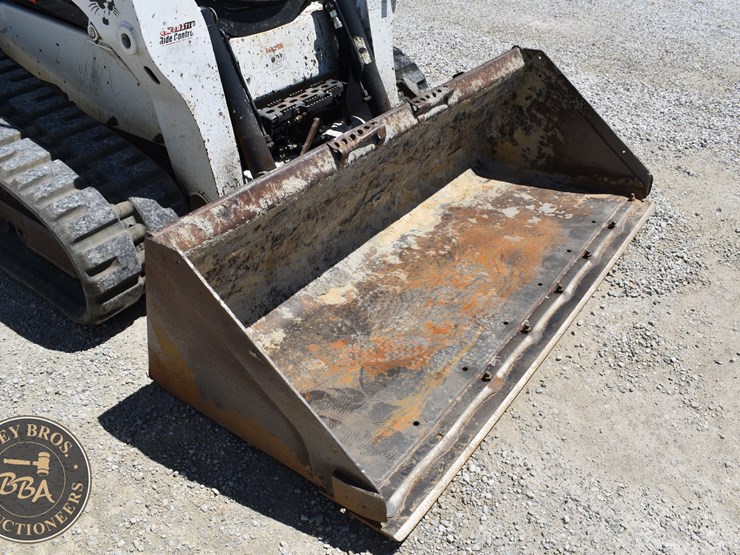 2020-bobcat-t650-image-32