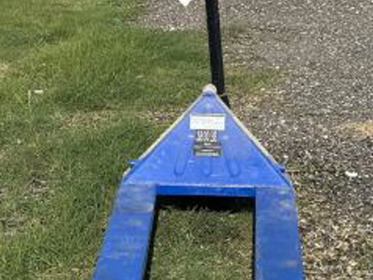 #223-•-hand-hydraulic-pallet-jack-image-4