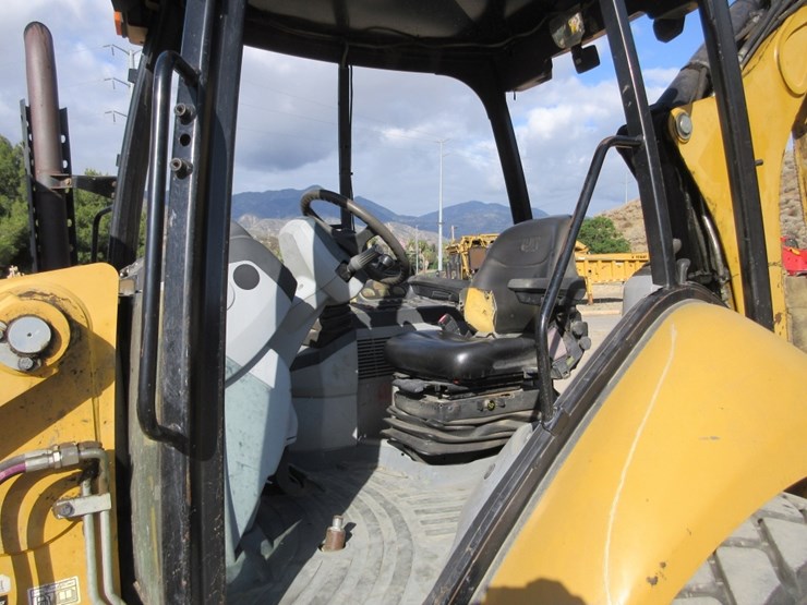 2013-caterpillar-420f-image-7