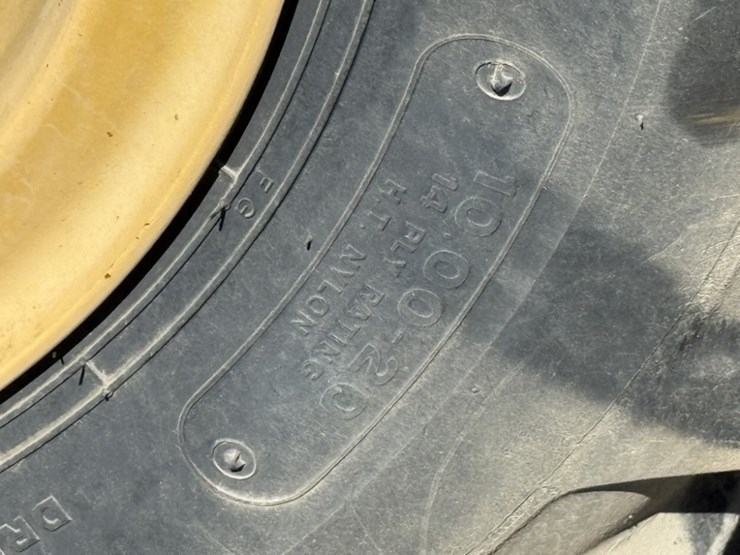 2004-volvo-ew180b-image-25