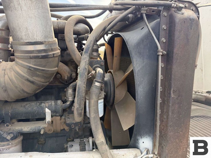 1989-freightliner-fld120-image-55