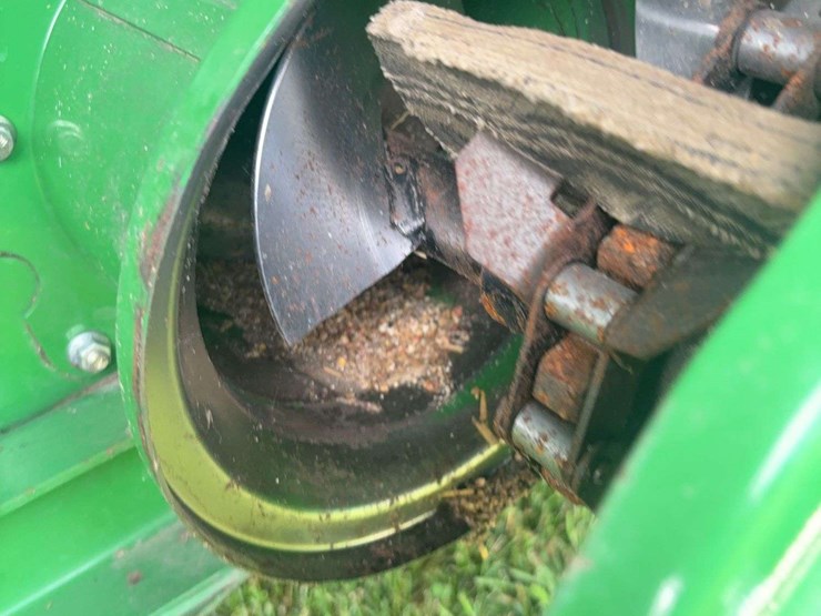 2013-john-deere-s670-image-22
