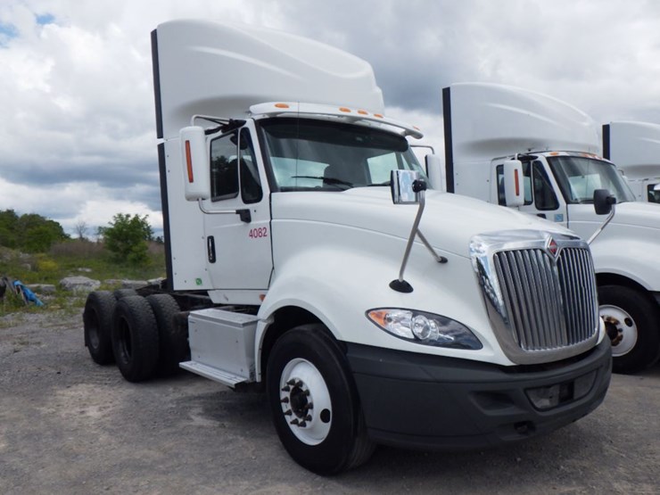2016-international-prostar-image-3