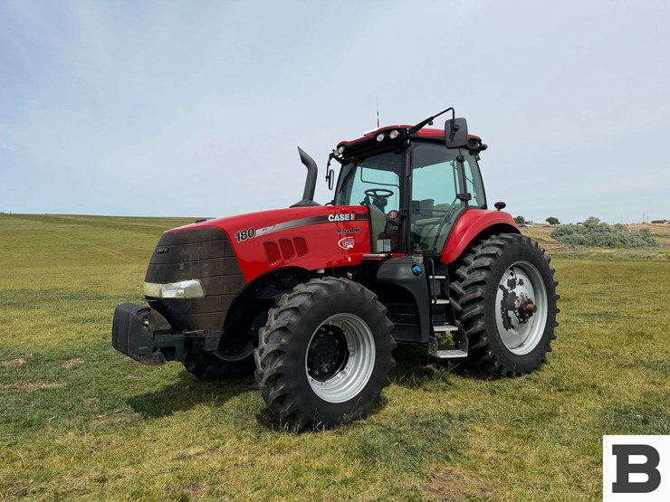 2015-case-ih-magnum-180-image-2
