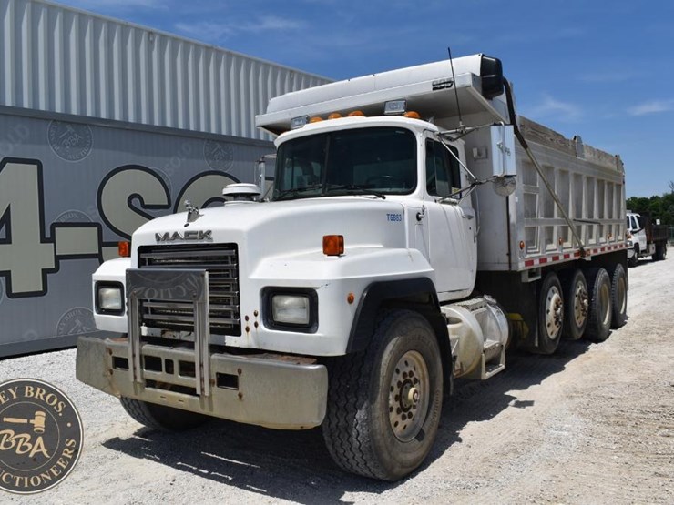 1996-mack-rd688s-image-3