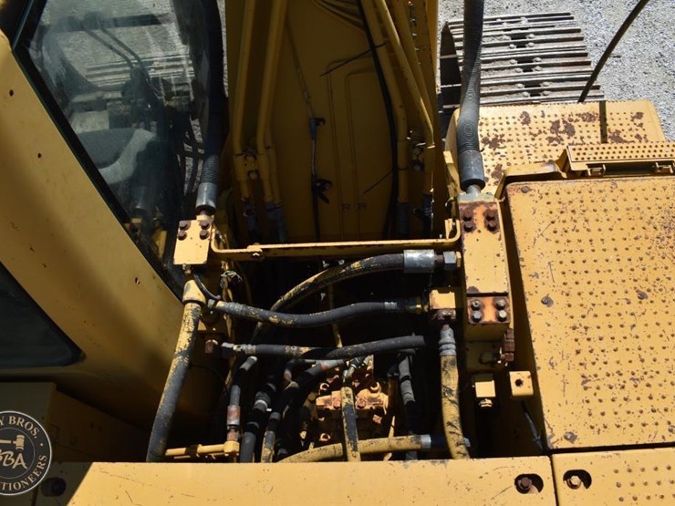 2005-caterpillar-320cl-image-49