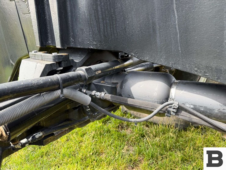 2014-case-ih-magnum-290-image-21