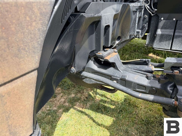 2015-case-ih-magnum-180-image-16