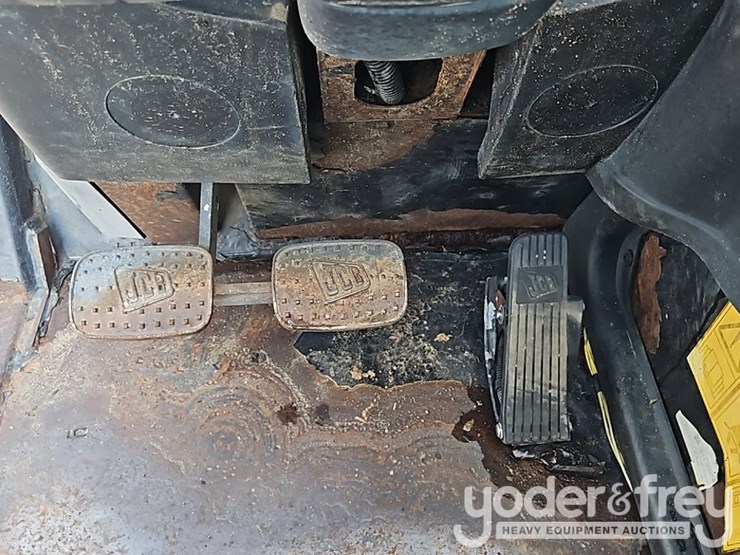 2014-jcb-507-42-image-32