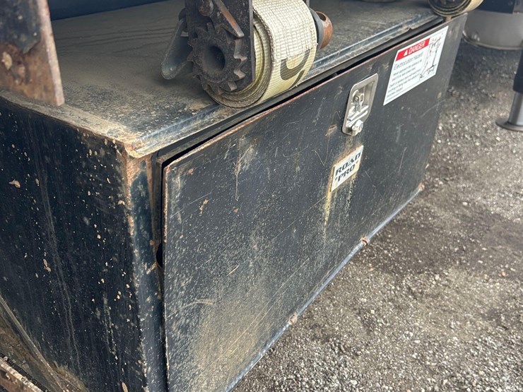 2016-mack-granite-gu713-image-49