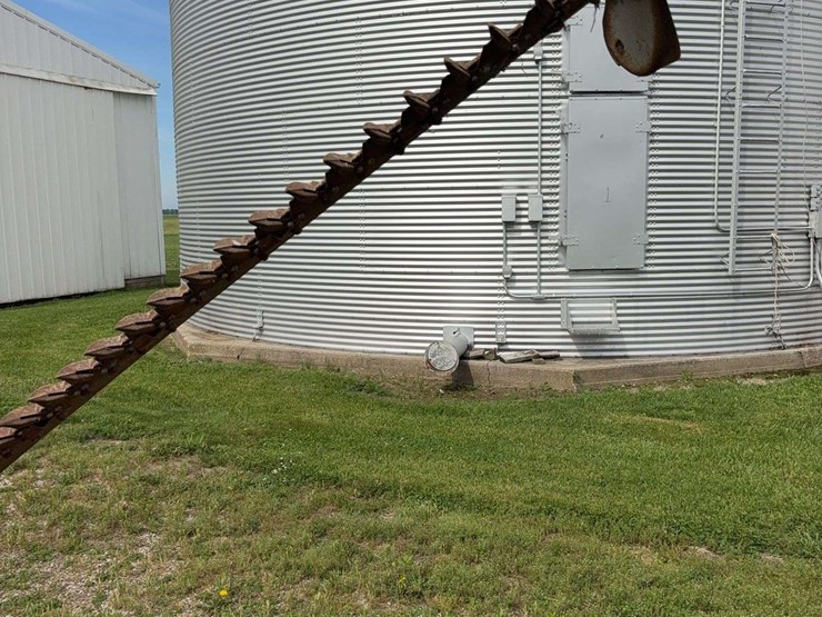 case-ih-1300-image-9