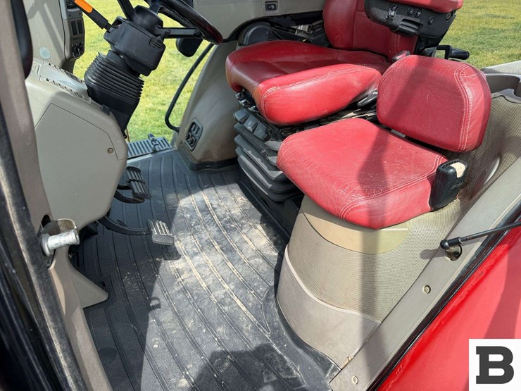 2017-case-ih-magnum-250-cvt-image-94