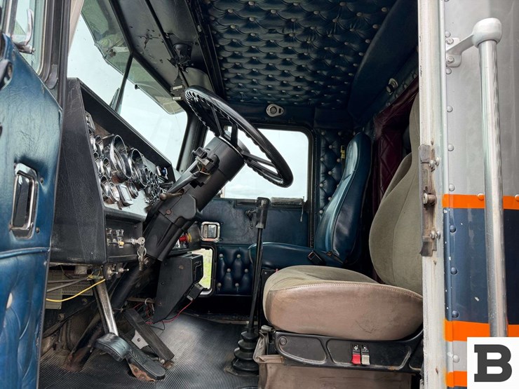 1993-kenworth-t800-image-60