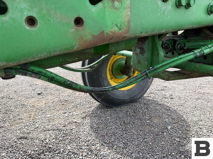1995-john-deere-7400-image-37