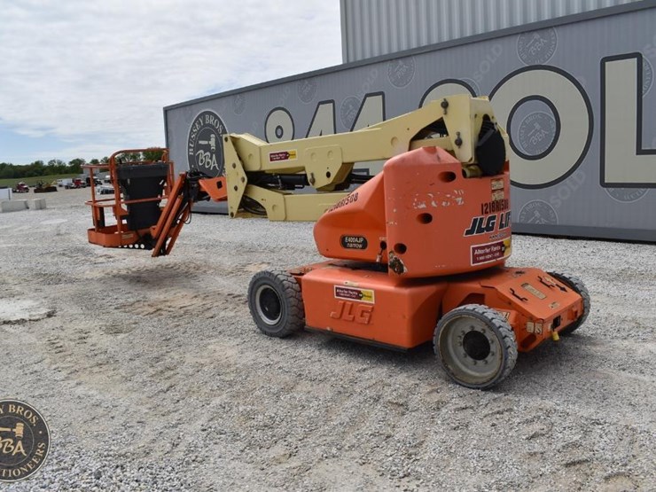 2012-jlg-e400ajpn-image-6