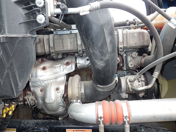 2021-freightliner-cascadia-126-image-31