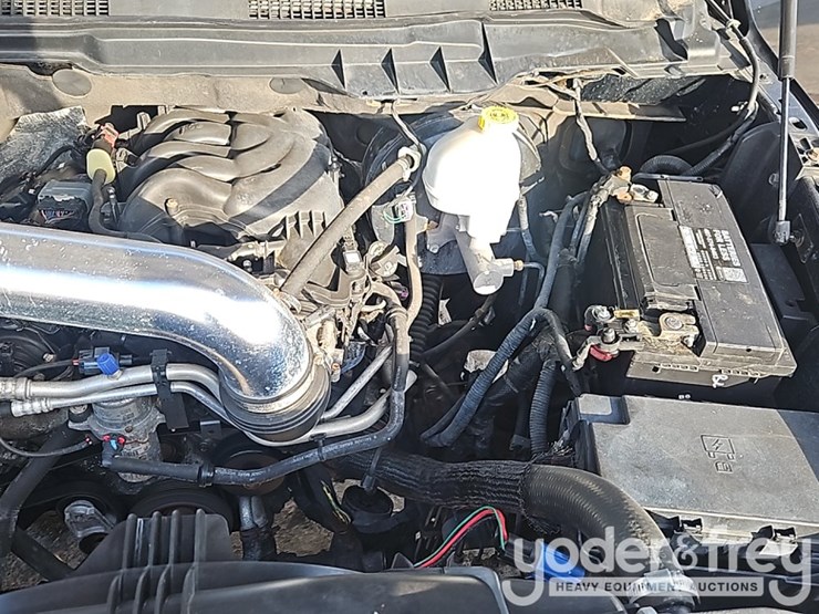 2013-dodge-1500-image-17