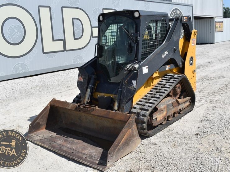 2019-deere-317g-42975-image-7