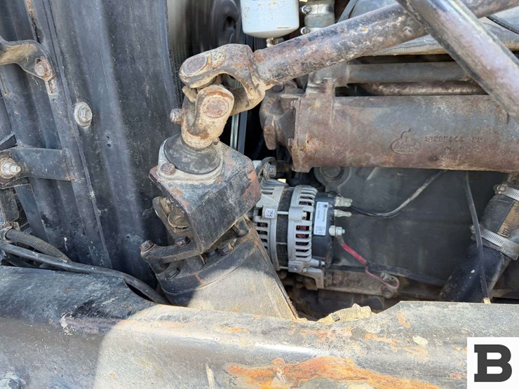 1990-mack-rd688s-image-45