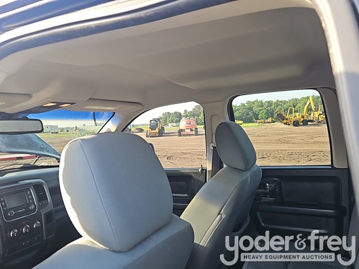 2013-dodge-1500-image-20