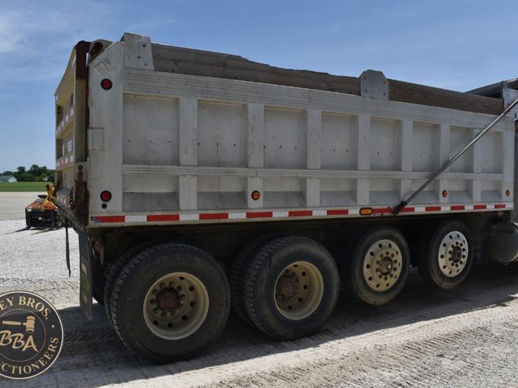 1996-mack-rd688s-image-13