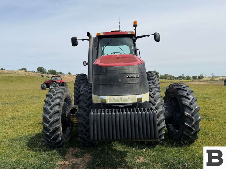2011-case-ih-magnum-260-image-9