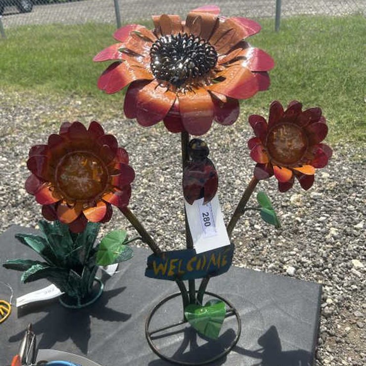 #280 • Metal Art - Flower Welcome Plant