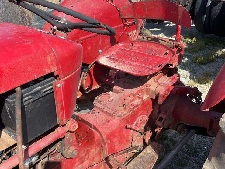massey-ferguson-65-image-6