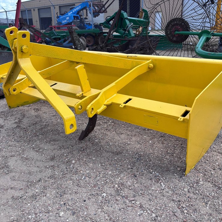 #1014 • 6FT BOX BLADE