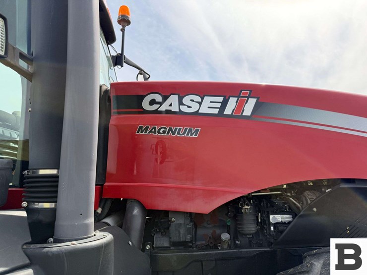 2011-case-ih-magnum-260-image-60