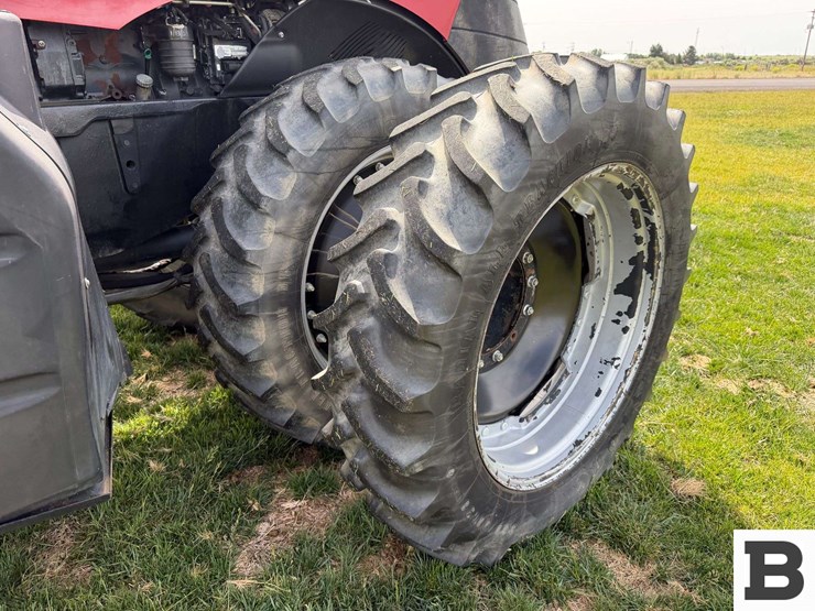 2011-case-ih-magnum-260-image-62