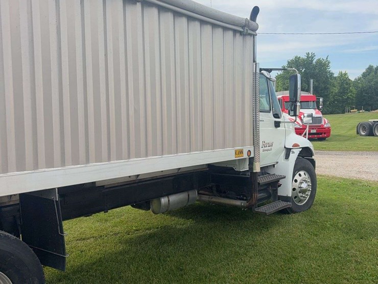 2003-international-durastar-4400-image-21