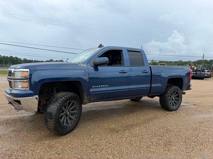#30654-•-2015-chevrolet-silverado-z71-image-1
