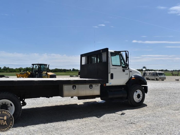 2007-international-durastar-4400-image-12