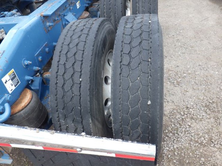 2013-peterbilt-367-image-7