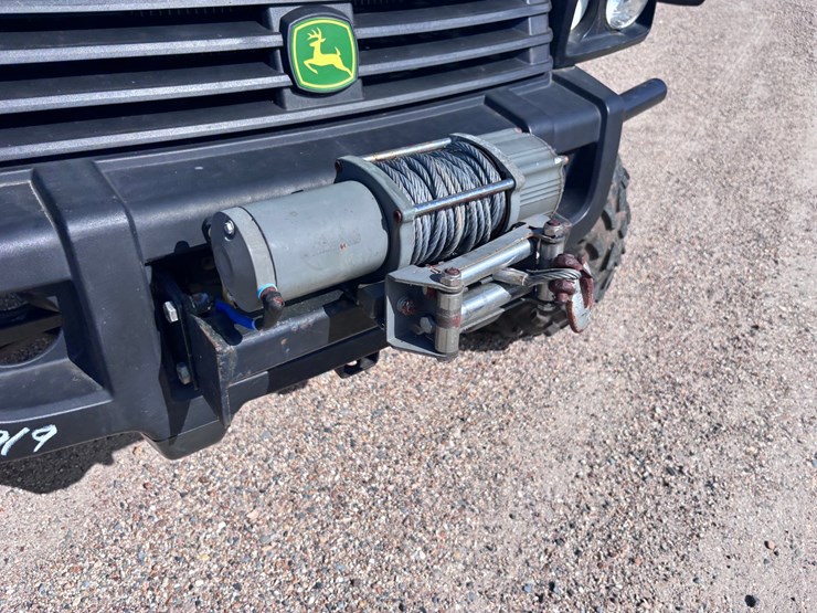 john-deere-gator-image-9