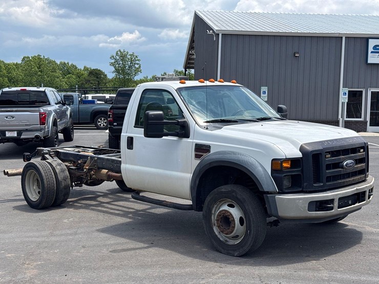 2008-ford-f550-xl-image-7