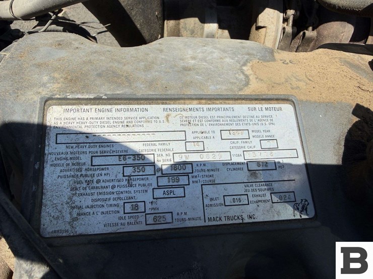 1990-mack-rd688s-image-50