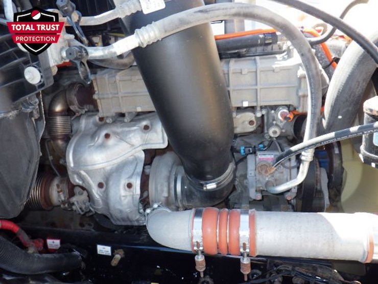 2019-freightliner-cascadia-126-image-21
