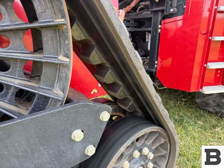 2015-case-ih-steiger-420-rowtrac-image-56