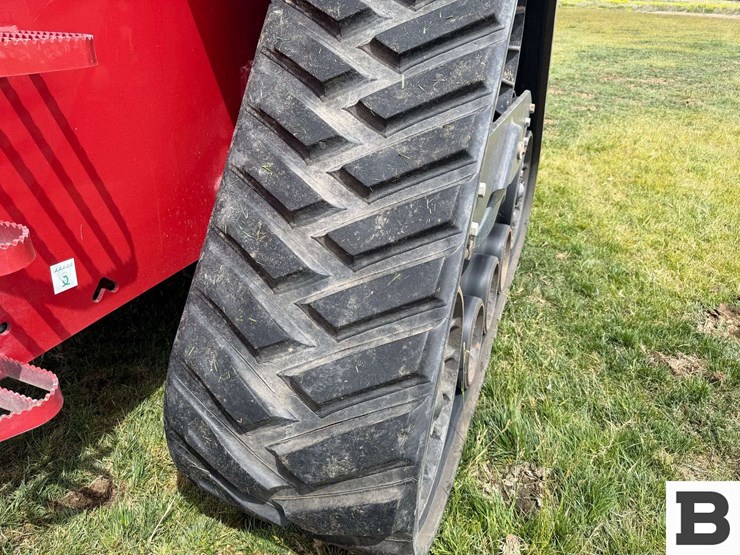 2015-case-ih-steiger-420-rowtrac-image-32