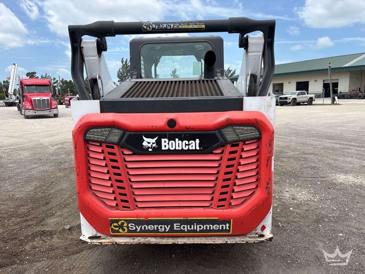 2021-bobcat-t64-image-13