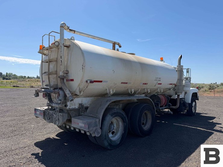 1990-mack-rd688s-image-5
