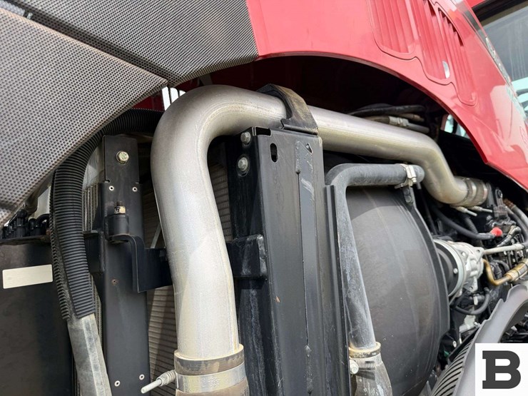 2010-case-ih-magnum-180-image-56
