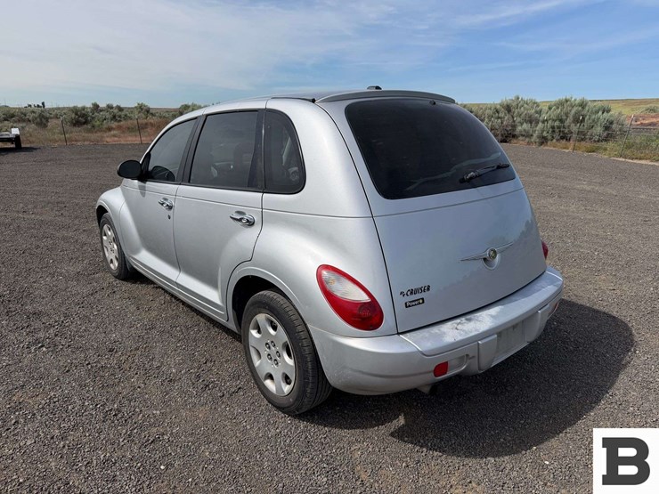 2009-chrysler-pt-cruiser-image-4