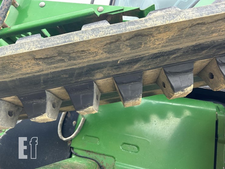 2004-john-deere-8220t-image-10